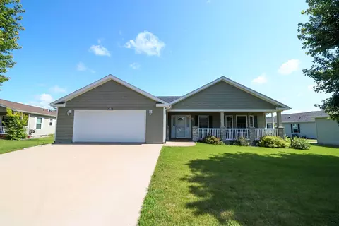 3081 Michael Way, Holmen, WI 54636