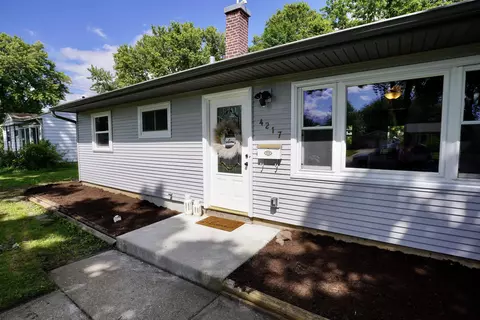 4217 Barnett St, Madison, WI 53704
