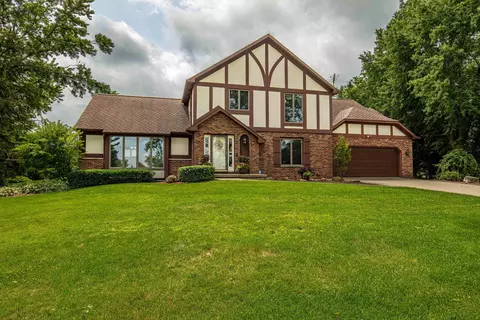 w5625 Rolling Acres Lane, Monroe, WI 53566