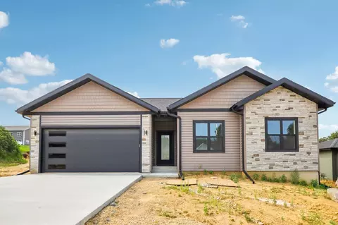 2085 Fawn Valley Ct, Reedsburg, WI 53959