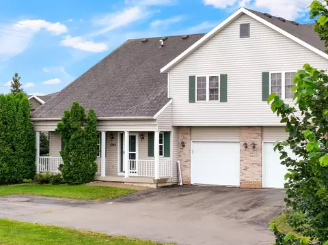 1203 Homestead Dr, Sun Prairie, WI 53590