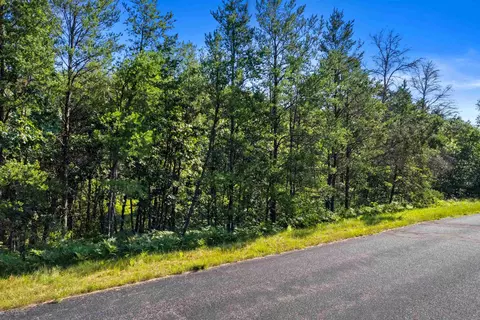 1306 1310 Wedgewood Trl, Nekoosa, WI 54457