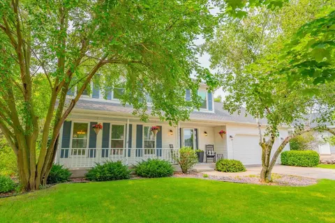 801 N Parkview St, Cottage Grove, WI 53527