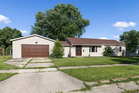 1643 S Osborne Ave, Janesville, WI 53546