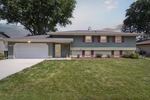 2511 Andre Ave, Janesville, WI 53545