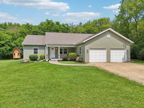 494 Gulch Ave, Wisconsin Dells, WI 53965