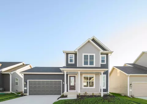 427 Crusader Pt, Waunakee, WI 53597