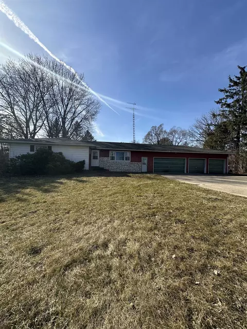 n4955 Wisconsin 58, Mauston, WI 53948