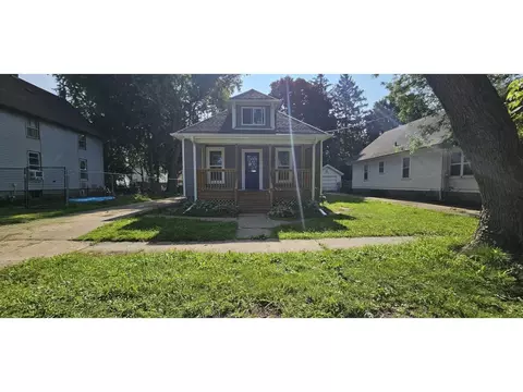 1323 Dewey Ave, Beloit, WI 53511
