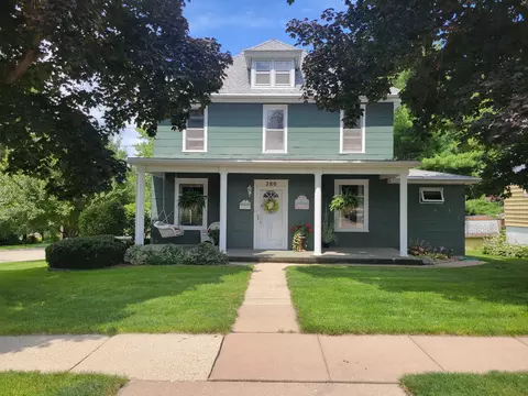 280 W Lewis St, Platteville, WI 53818