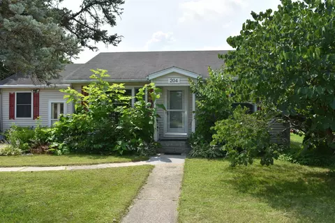 204 W Dubay St, Boscobel, WI 53805