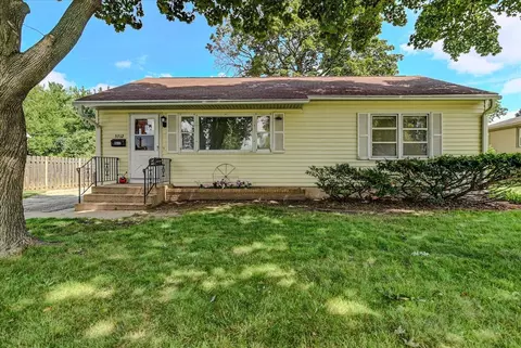 5312 Admiral Dr, Monona, WI 53716