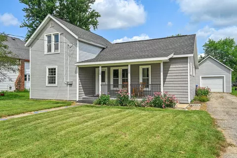 114 Wisconsin St, Pardeeville, WI 53954