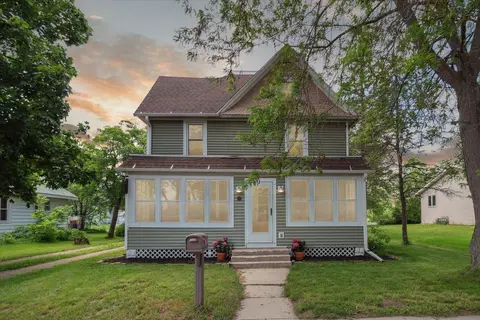 905 Pine St, Arena, WI 53503