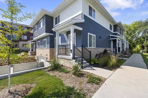 1713 N Windsor Ave, Cottage Grove, WI 53527