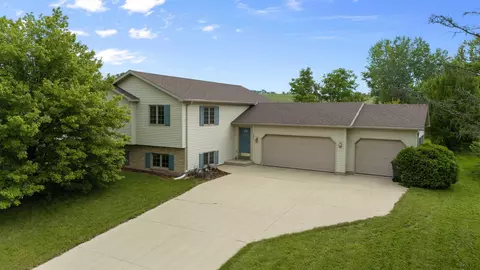 3044 Mounds View Rd, Blue Mounds, WI 53517
