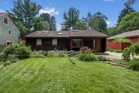 5733 Bittersweet Pl, Madison, WI 53705