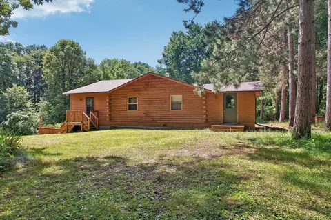 3124 2nd Ct, Oxford, WI 53952