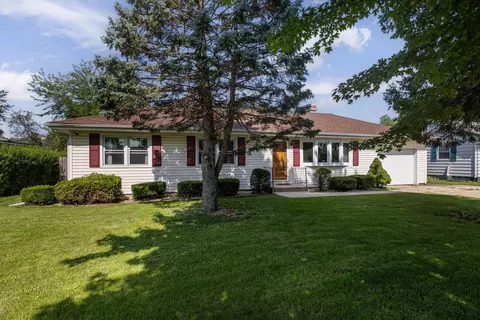 2294 Butlin Dr, Beloit, WI 53511