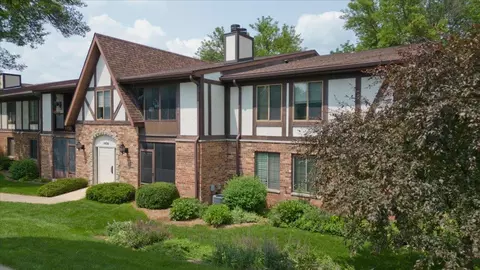 1406 Wheeler Roa #D, Madison, WI 53704