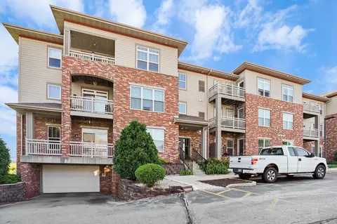 6402 Milwaukee St #207, Madison, WI 53718