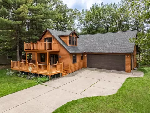 140 Cliffside Dr, Wisconsin Dells, WI 53965