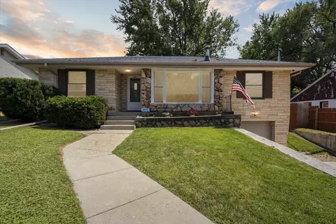 2513 W State St, Janesville, WI 53546