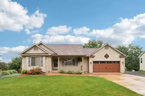 6 Stone Corner Cir, Madison, WI 53704