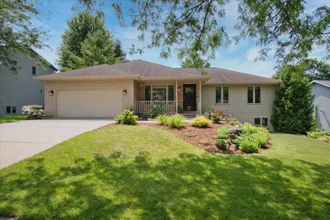 1815 Buckingham Rd, Stoughton, WI 53589