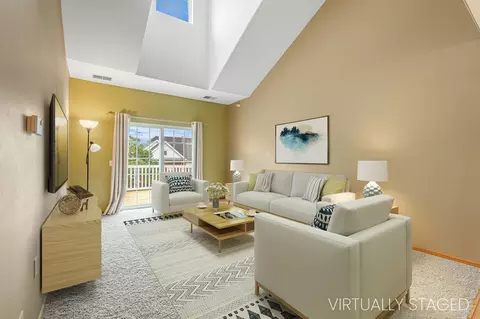 18 Kings Mill Cir #306, Madison, WI 53718