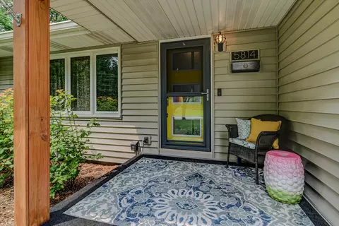 5814 Bartlett Ln, Madison, WI 53711