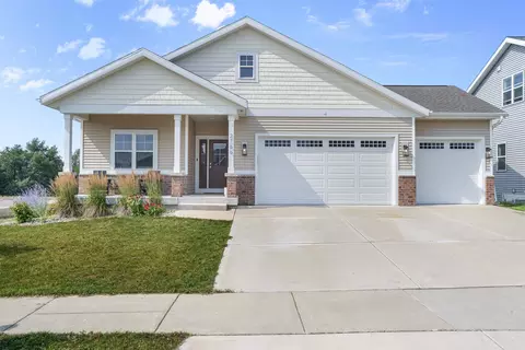 2766 Bomani Dr, Sun Prairie, WI 53590
