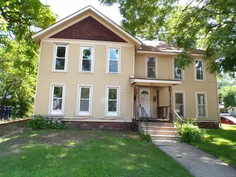 271 S Jackson St, Janesville, WI 53548