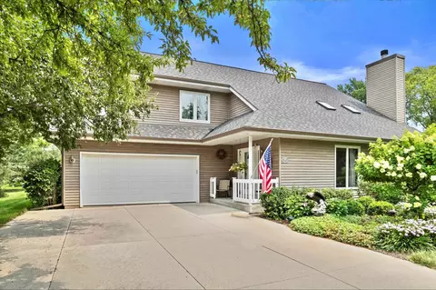 w218n9764 Happy Hollow Ln, Colgate, WI 53017