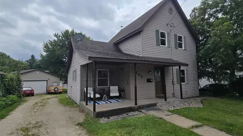 802 Beetown Rd, Lancaster, WI 53813