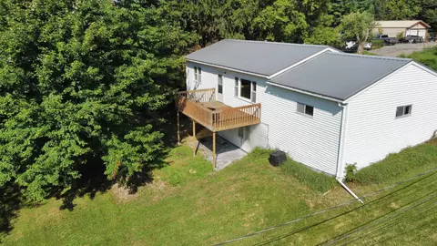 1295 W Fries Rd, Richland Center, WI 53581
