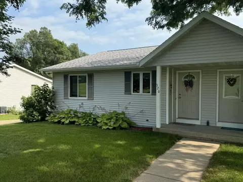 320 E Orbison St, Barneveld, WI 53507