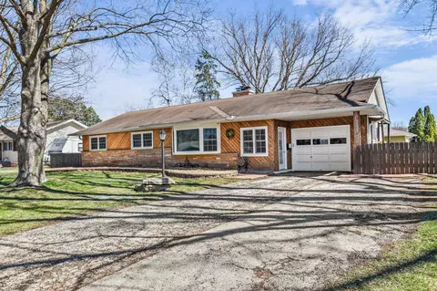 418 Labelle Ln, Monona, WI 53716