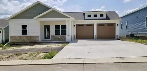 109 Lupine Ave, Poynette, WI 53955
