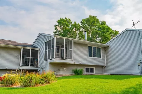 843 Henry St, Waunakee, WI 53597