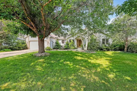 1180 Dolan Dr, Sun Prairie, WI 53590