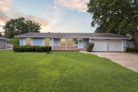 1163 Ontario Dr, Janesville, WI 53545