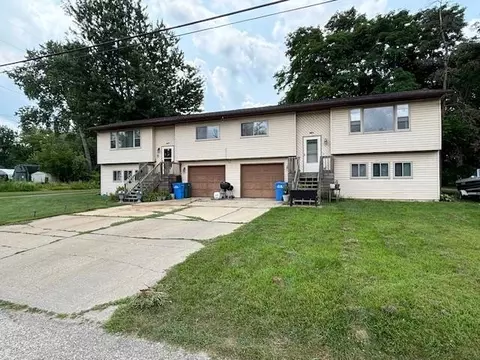 819821 Island Ct, Baraboo, WI 53913