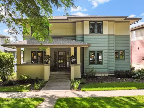 3450 John Muir Dr, Middleton, WI 53562