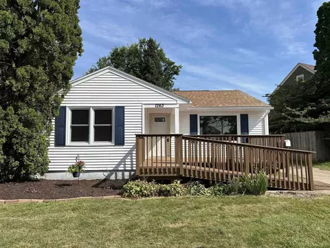 1263 E Milwaukee St, Janesville, WI 53545