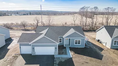 3272 S Bartells Dr, Beloit, WI 53511