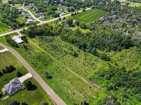 lot6 Danbury Dr, Watertown, WI 53098