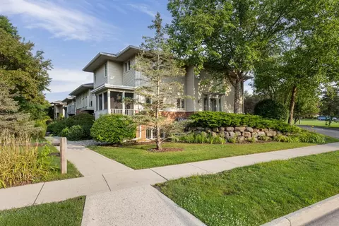 10 Prairie Edge Way, Fitchburg, WI 53711
