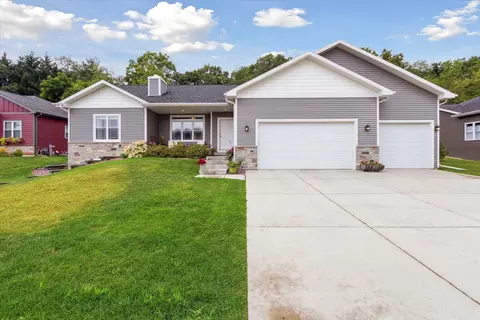 357 Whitetail Way, Deerfield, WI 53531