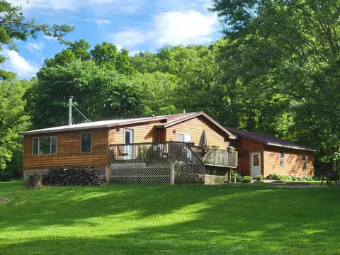 10904 Tavern Rd, Soldiers Grove, WI 54655